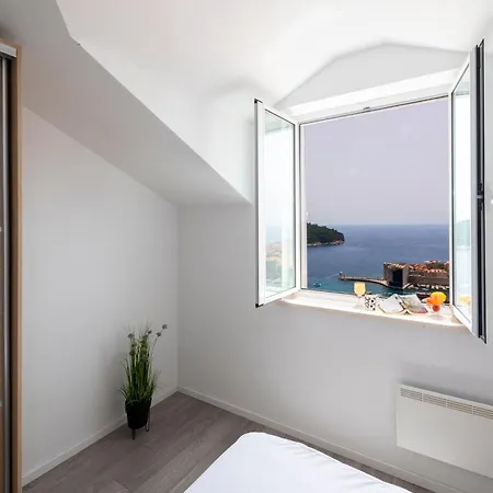 Chill Out - Old Town & Seaview Apartment